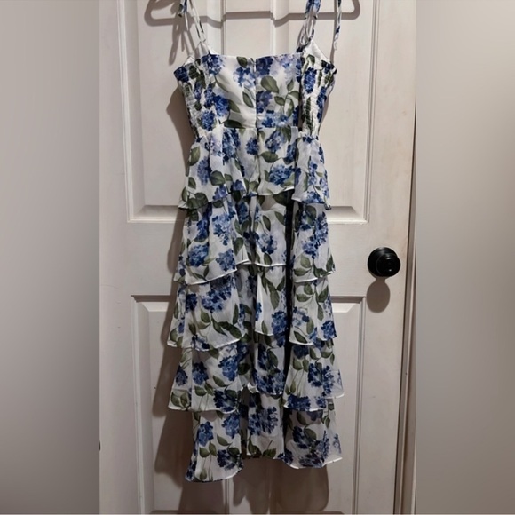 Sold ! Amanda uprichard floral dress - Picture 3 of 4